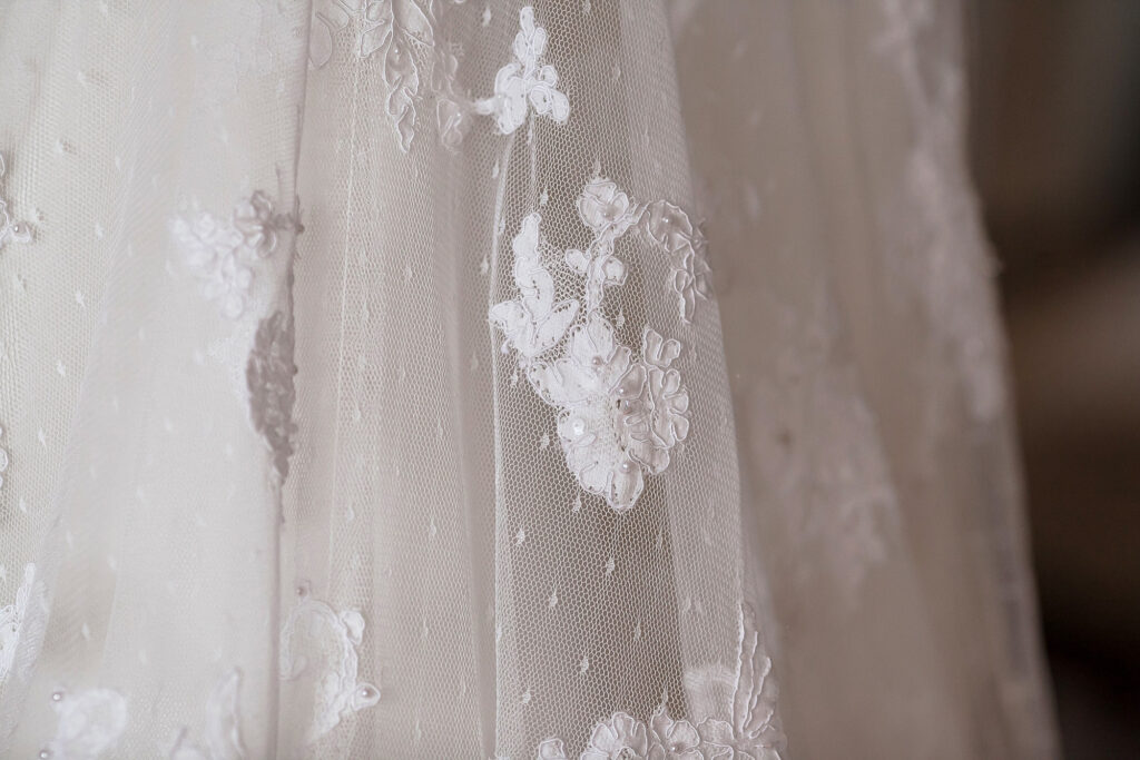 Voile_de_mariée_brodé - Maison Inked Caps Harmony